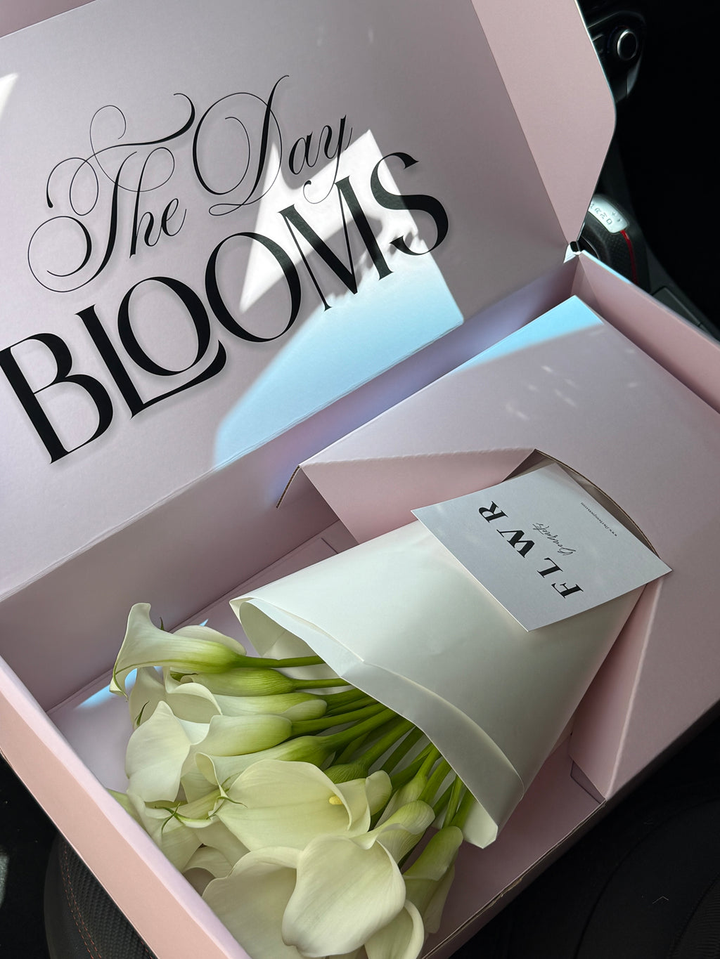 The Calla Lily FLWR Box